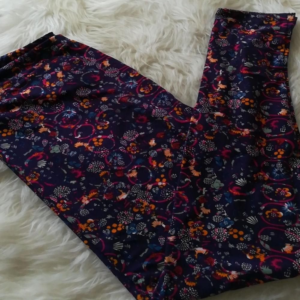 Lularoe tall and curvy butter leggings NWOT
